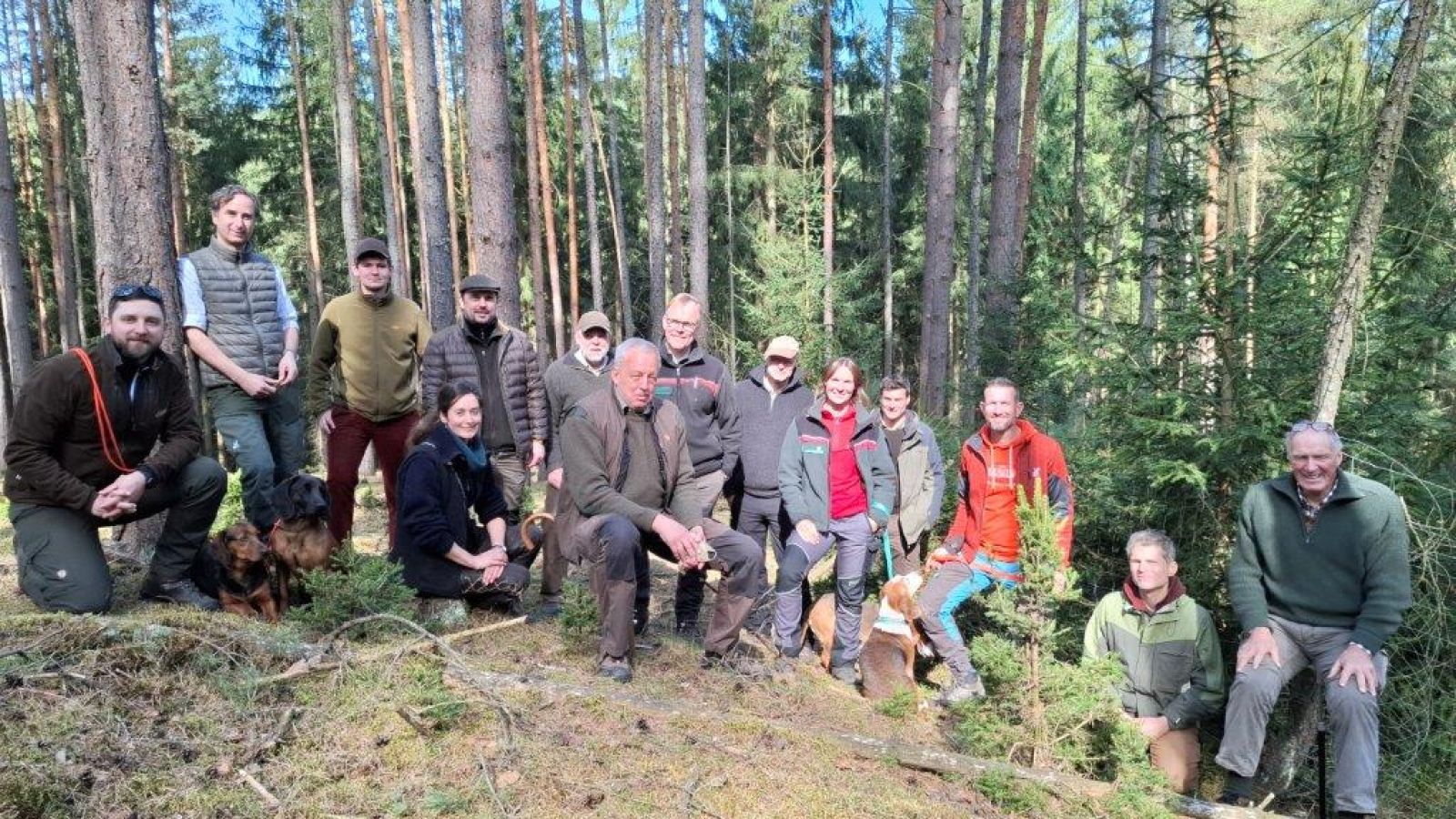 Gruppenbild der Exkursionsteilnehmer*innen